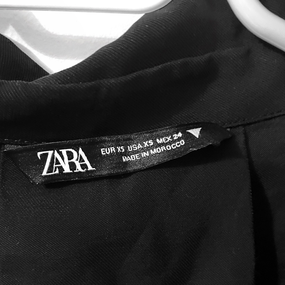 Zara Black Cropped Button Up Jacket - Picture 3 of 3